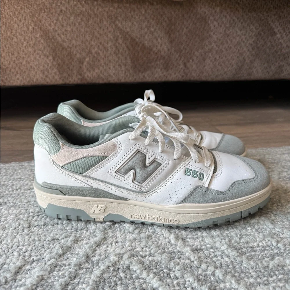 New Balance 550 Sneakers - Picture 2 of 6